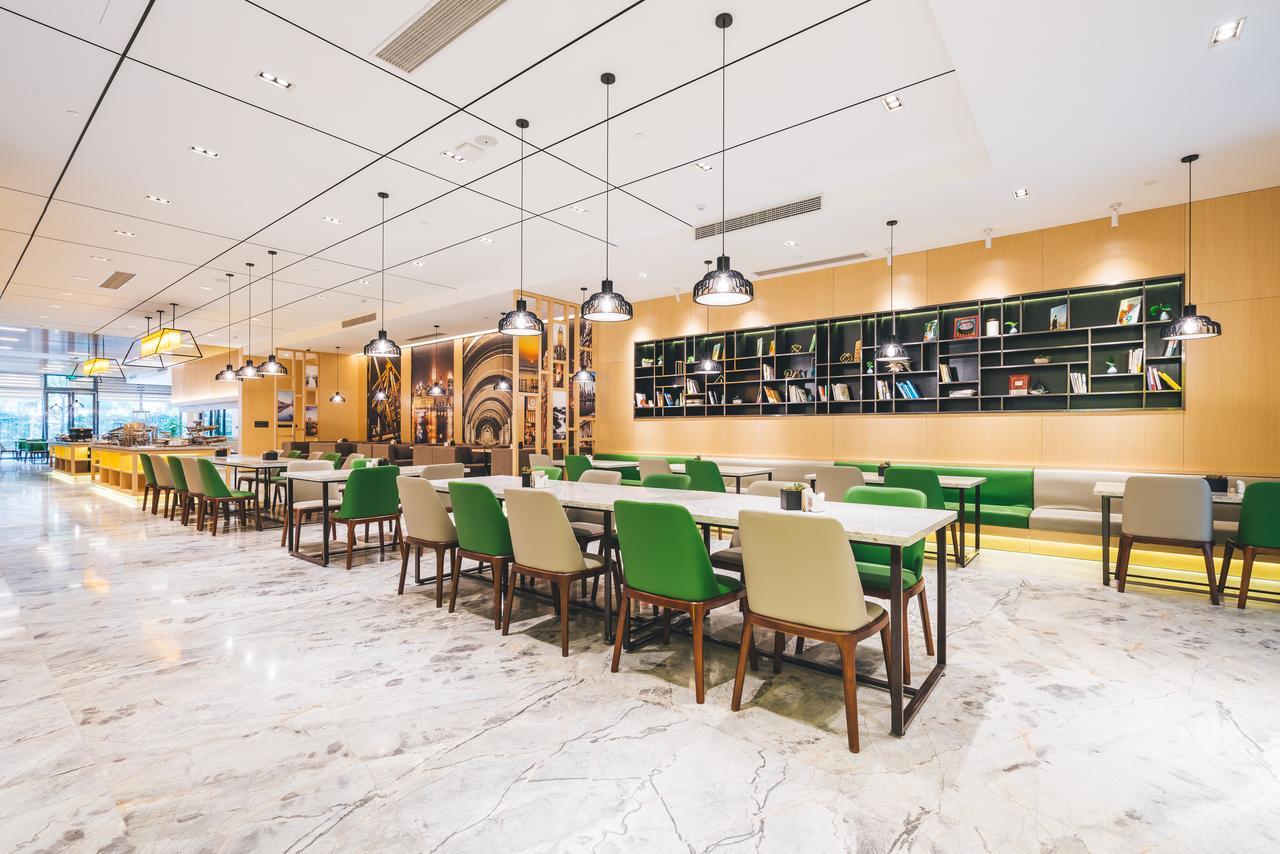 Atour Hongqiao National Exhibition Center Minbei Road 4* Shanghai