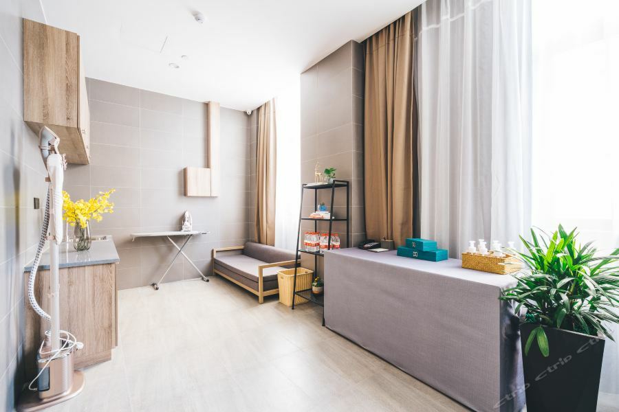 Atour Hongqiao National Exhibition Center Minbei Road Hotel